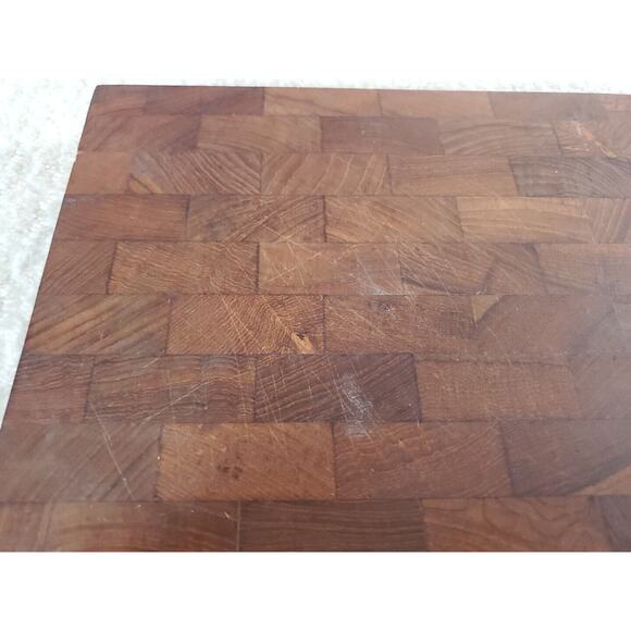 Genuine Teak Siamese Designed by Ernest Sohn 8"x10" Cutting Board - Picture 3 of 9